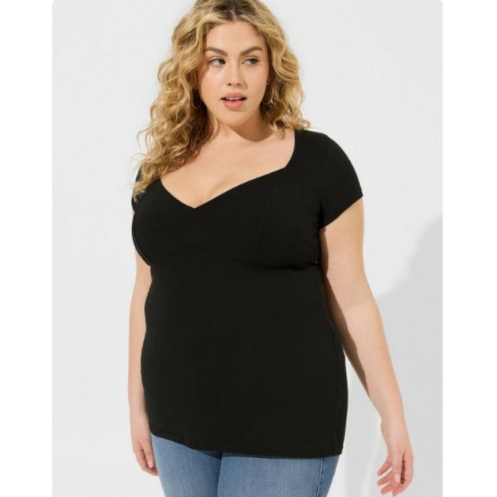 torrid Black Short Sleeve V-Neck Tee